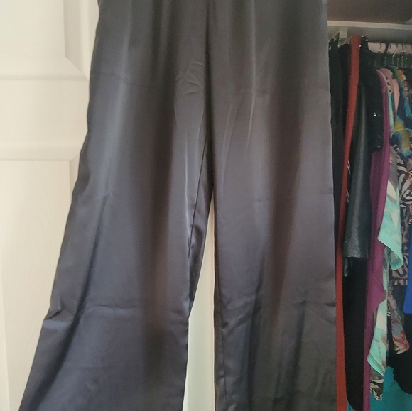 Dawn's Dresses - Picture 12 of 16